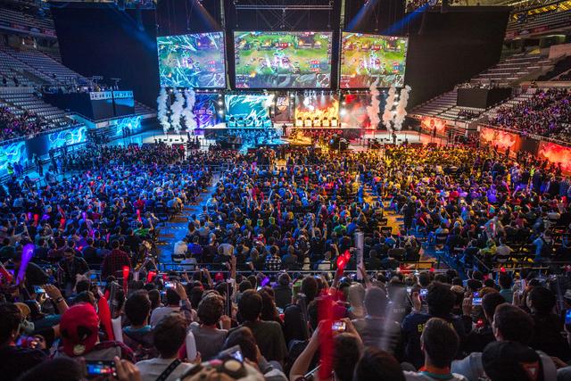 T1 战胜 Dplus KIA 在 LCK 2025赛季