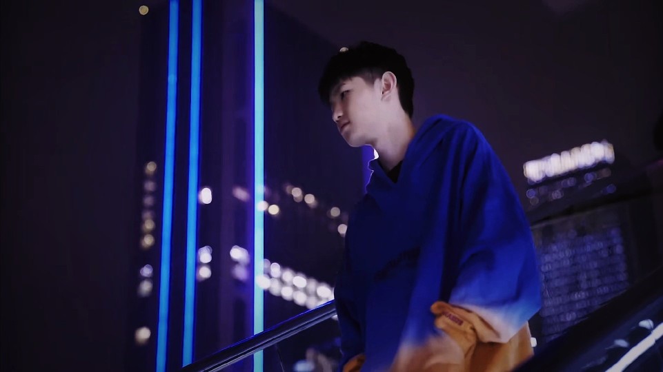 LPL官宣新合作伙伴李宁：无畏竞巅峰，一切皆有可能