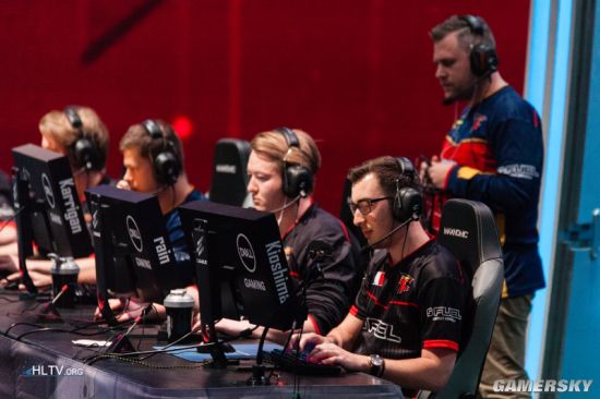 Yagao生涯首次BO5战胜Rookie