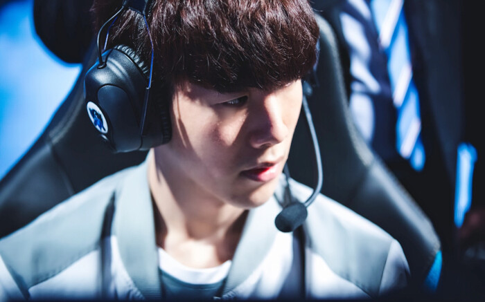 Anyone's Legend 击败 ThunderTalk Gaming ， Ninjas in Pyjamas 战胜 FunPlus Phoenix 在 LPL Split 2 2025