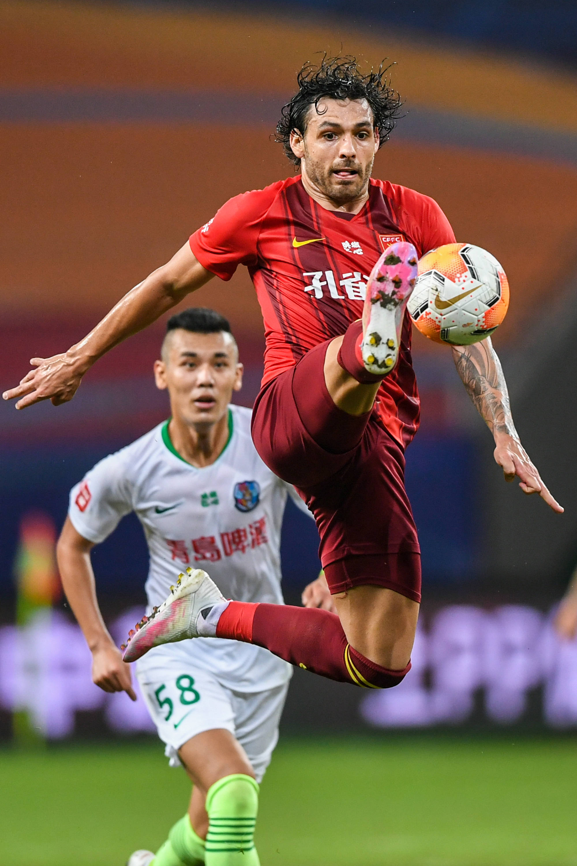 中超-李圣龙替补建功王燊超乌龙球 海港2-1梅州客家
