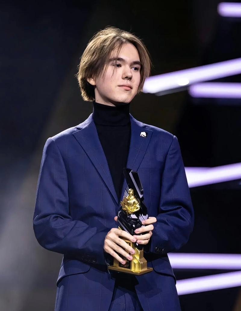 LNG Esports 官方：前 Ninjas in Pyjamas 辅助 Zhuo 加入团队