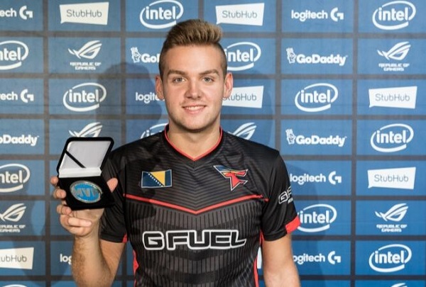 FunPlus Phoenix 击败 TYLOO 在VCT 2025：中国第一阶段