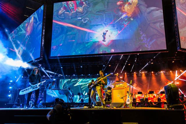 aurora 在 B 组下半区决赛中击败了 Heroic ，并获得了 IEM Dallas 2025 季后赛资格